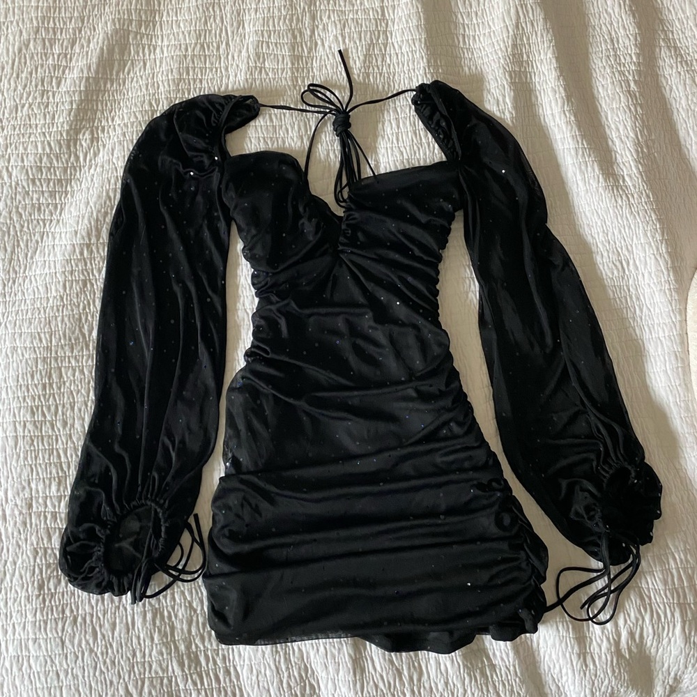 Lucy in the Sky V neck body on dress with balloon sleeves